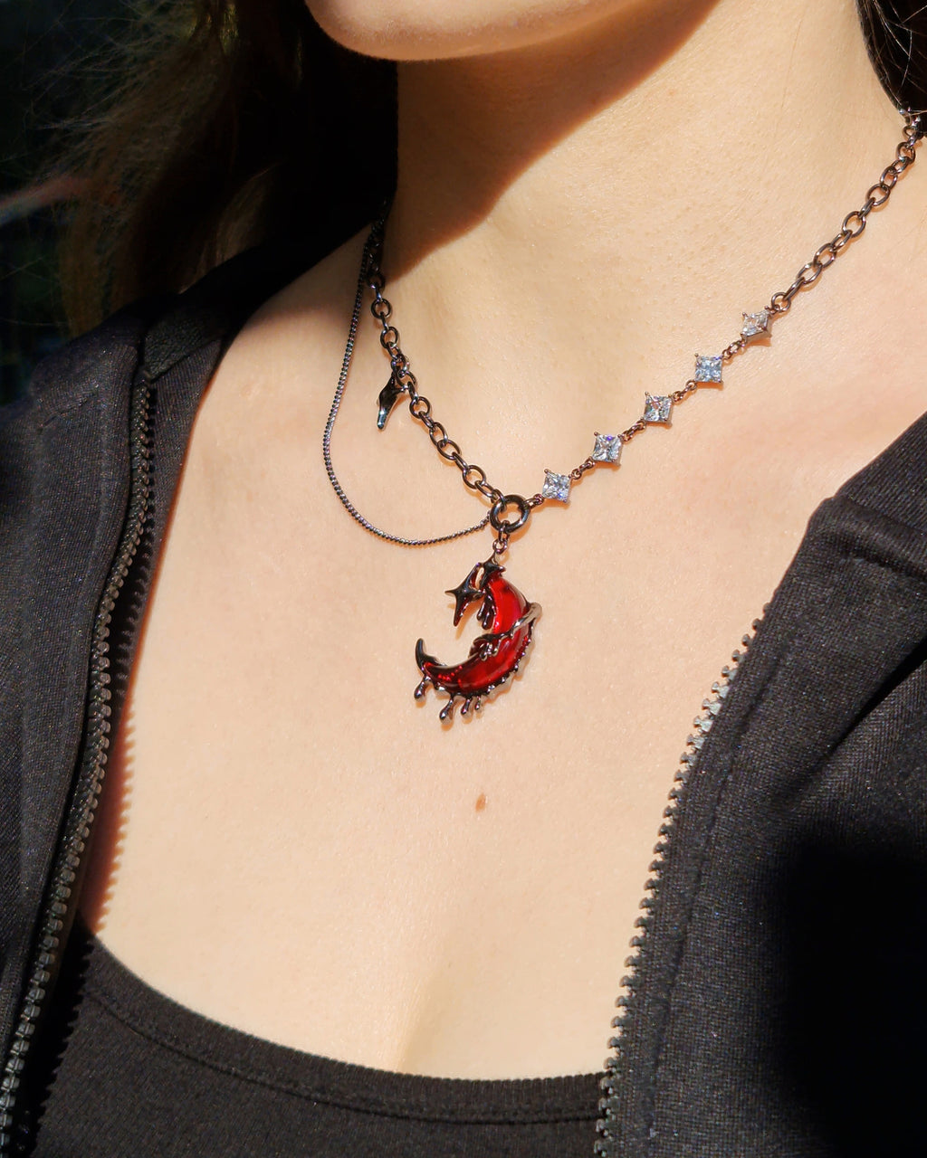 Blood Moon Drip Necklace - Nikaneko