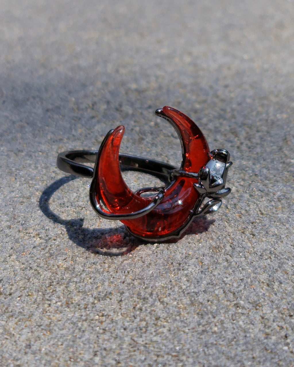 Blood Moon Ring - Nikaneko