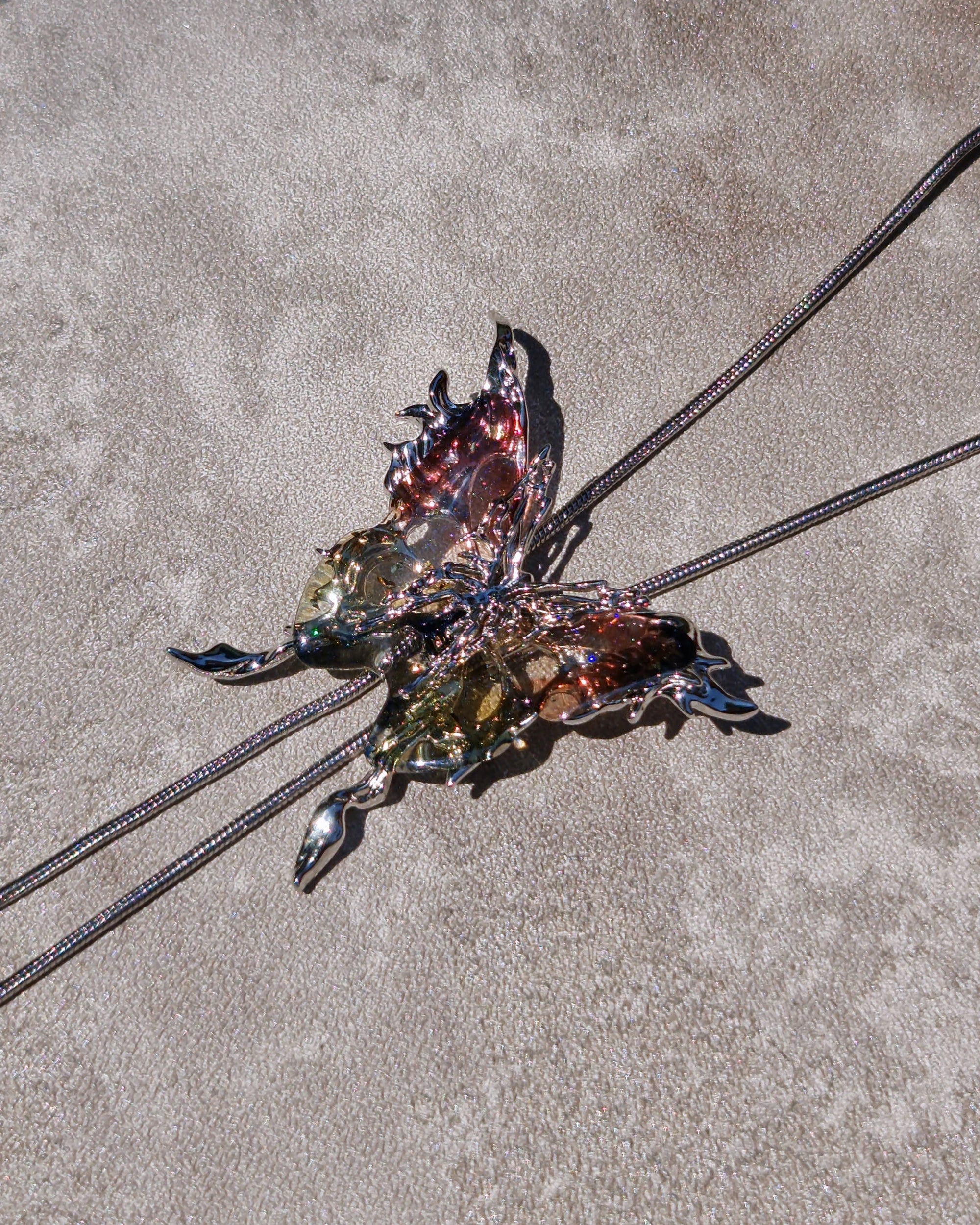 Flutter Cage Necklace - Nikaneko