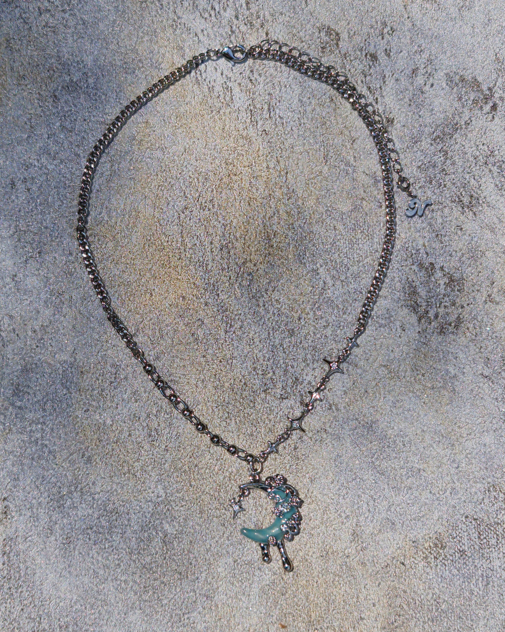 Serenity Moon Necklace - Nikaneko