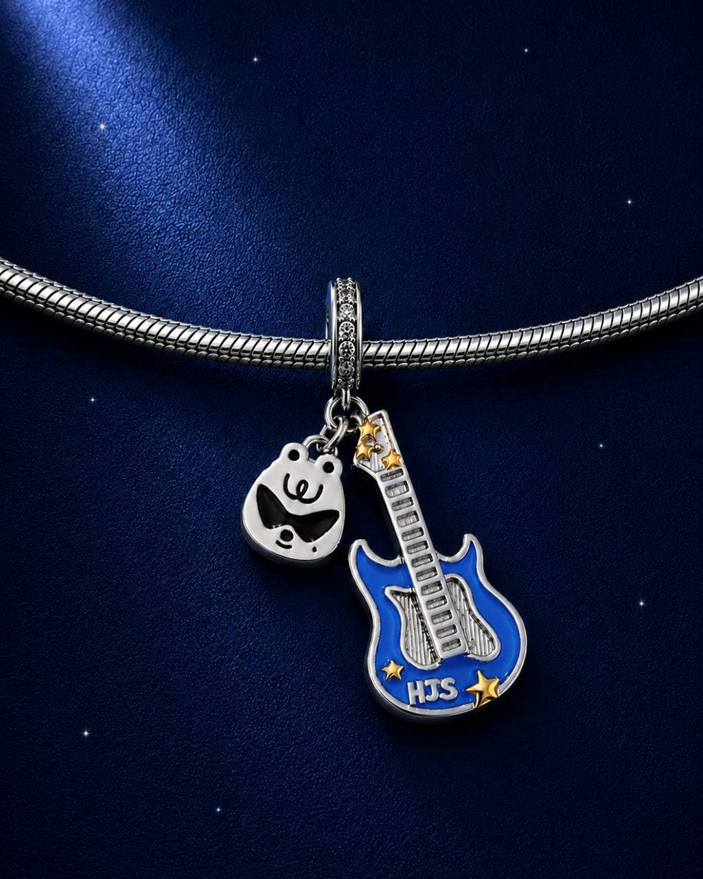 Han Rockstar Guitar Charm