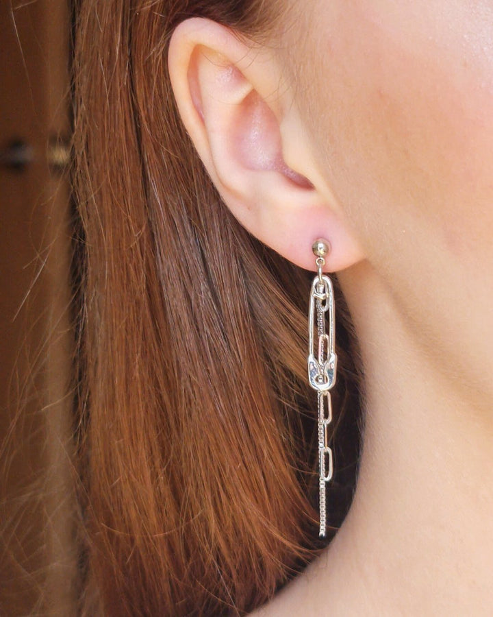 Safety Pin Earrings - Nikaneko